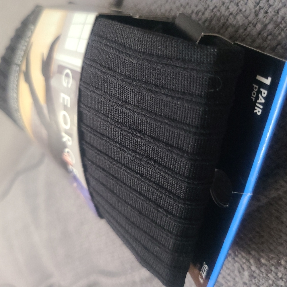 Control Top Tights - Picture 2 of 4